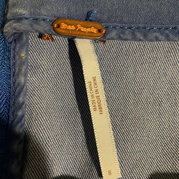 Free people skirt, a little wear at waist band - Picture 3 of 7